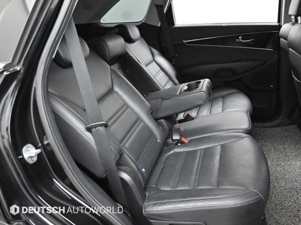 KIA Sorento - Vista 12
