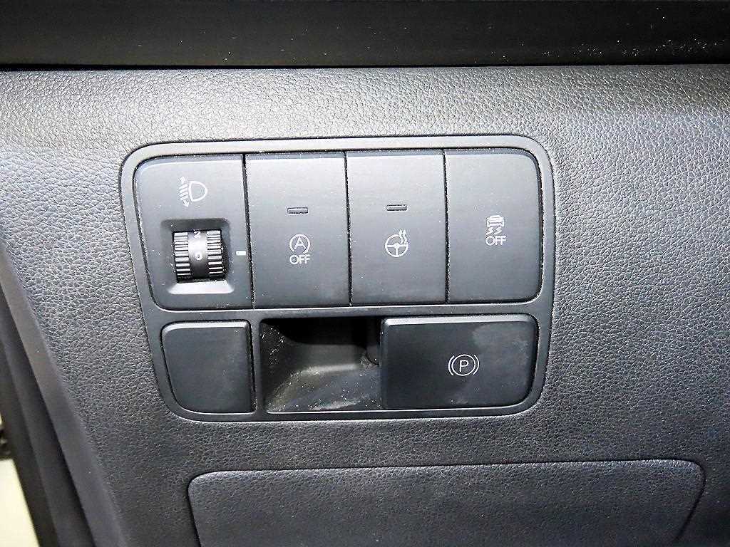 HYUNDAI Staria 2023 Blanco - Importación desde Corea - HF Imports Iquique - Foto 13