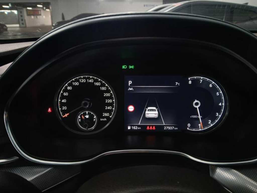 Genesis G80 - Vista 9