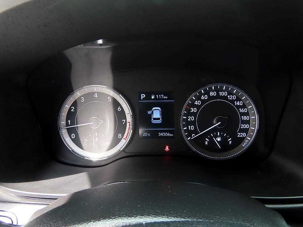 HYUNDAI Venue - Vista 9