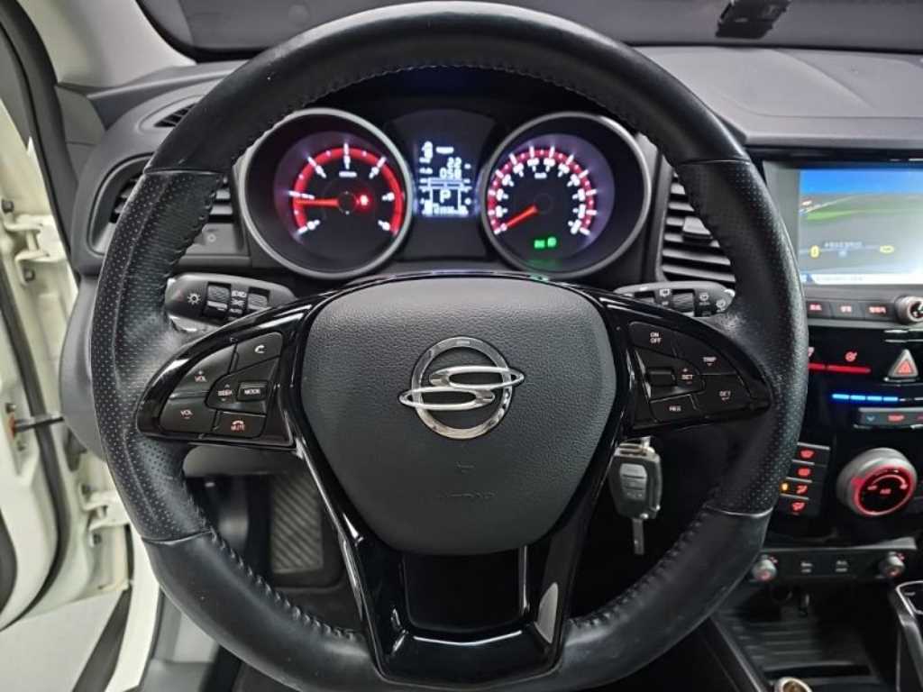 Ssangyong Tivoli - Vista 7