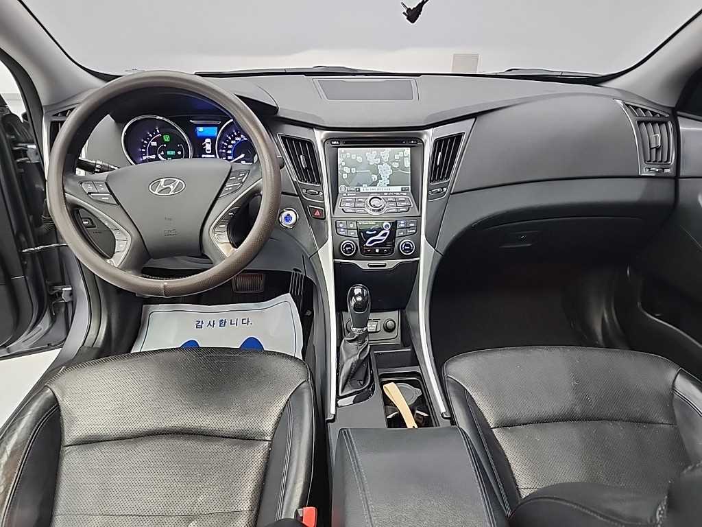 HYUNDAI Sonata - Vista 5