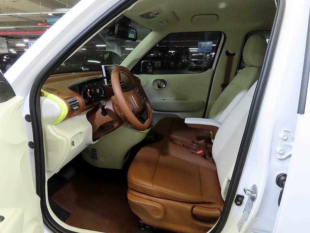 HYUNDAI Casper - Vista 6