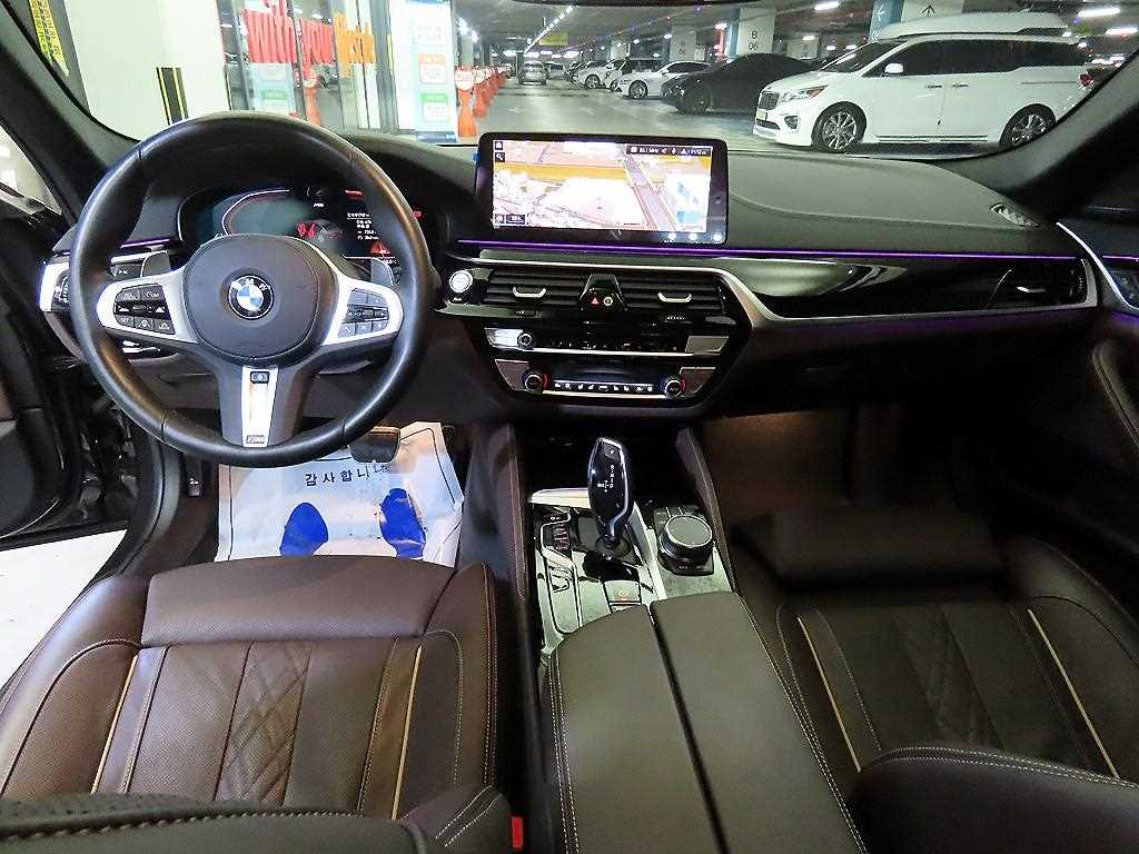 BMW 5 Series - Vista 10