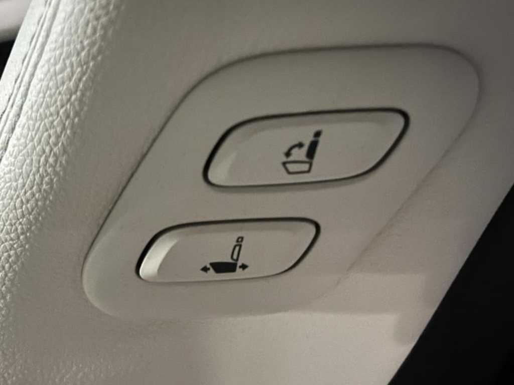 Genesis GV70 - Vista 10