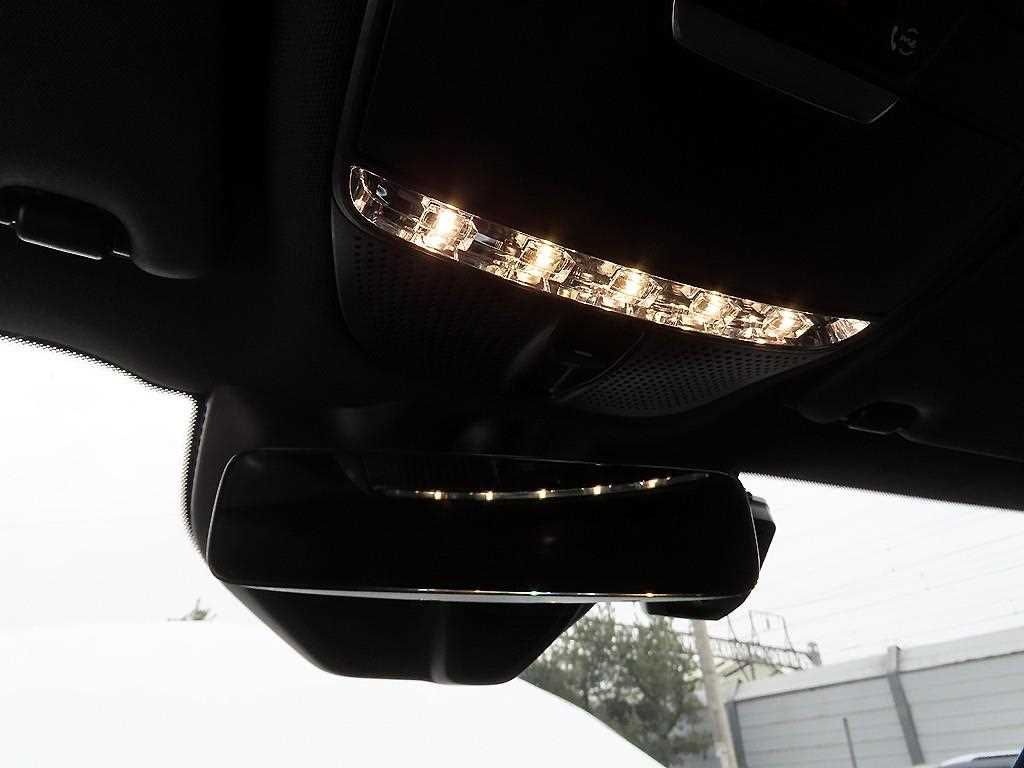 Mercedes Benz GLC Class 2021 Blanco - Importación desde Corea - HF Imports Iquique - Foto 15