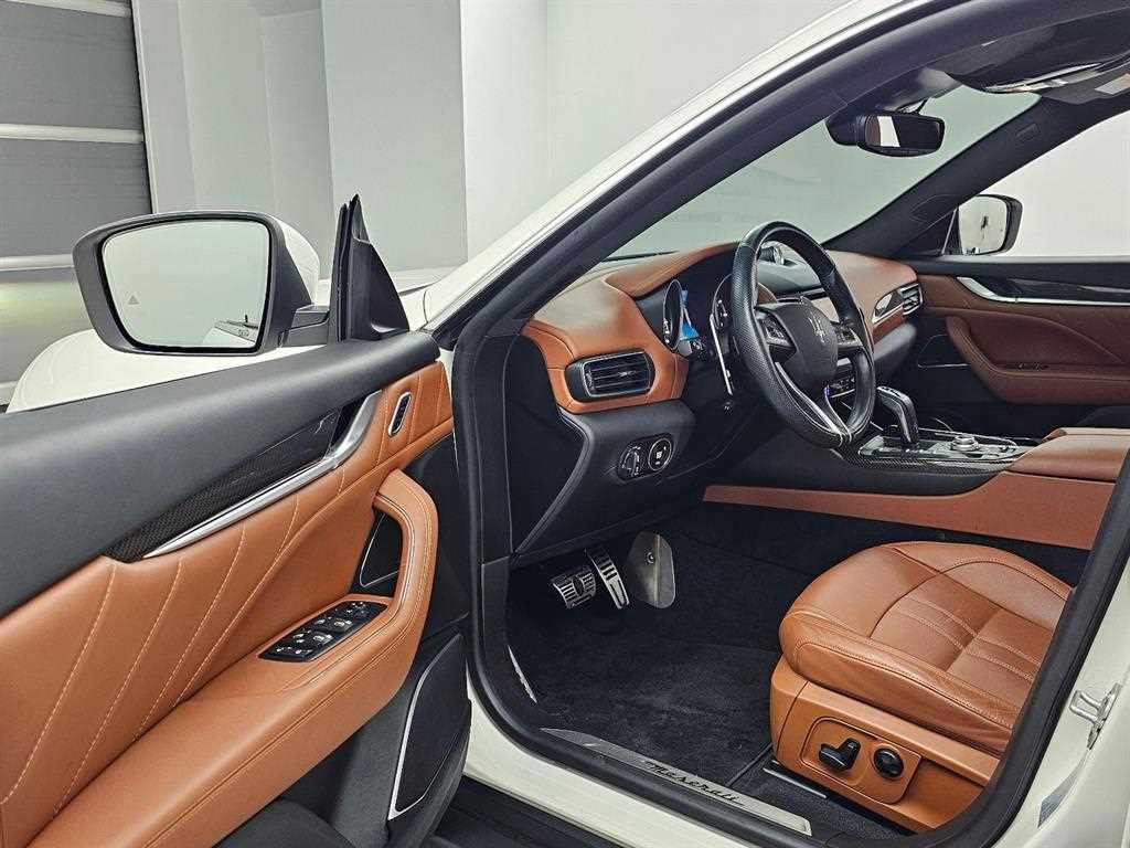 Maserati Levante - Vista 11
