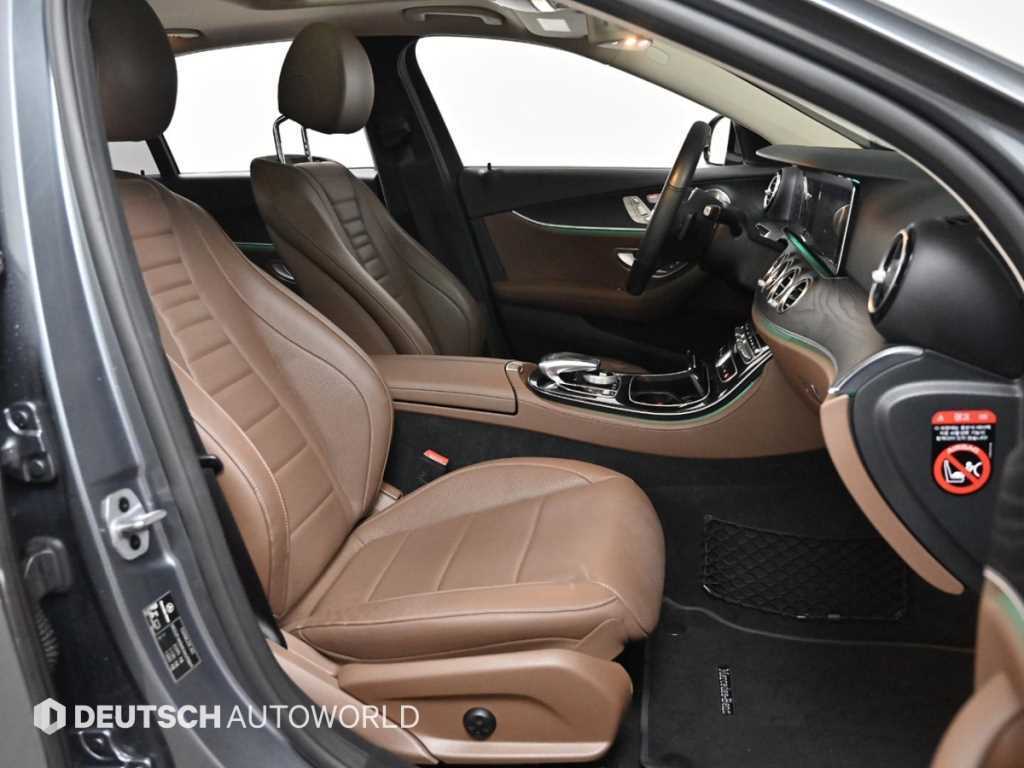 Mercedes Benz E class - Vista 10