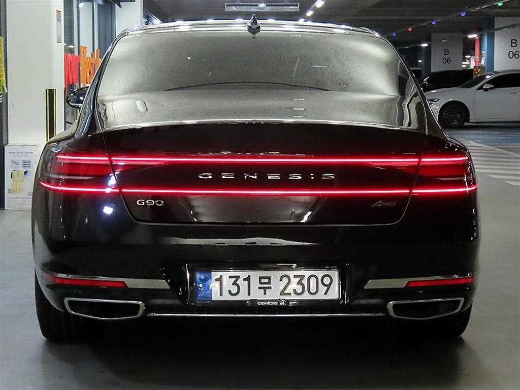 Genesis G90 - Vista 5