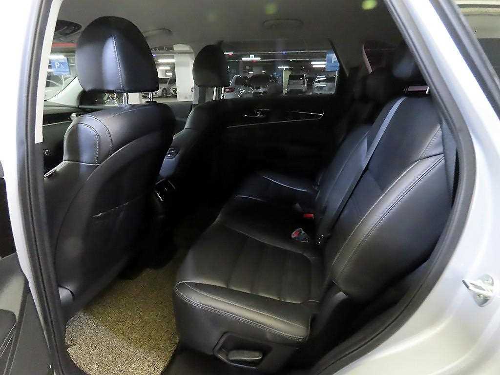 KIA Sorento - Vista 7