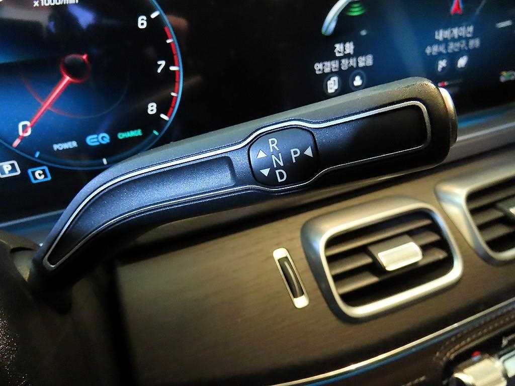 Mercedes Benz GLE Class - Vista 12