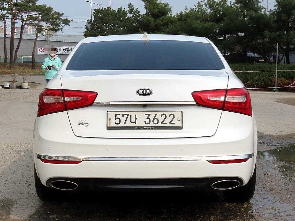 KIA K7 - Vista 4