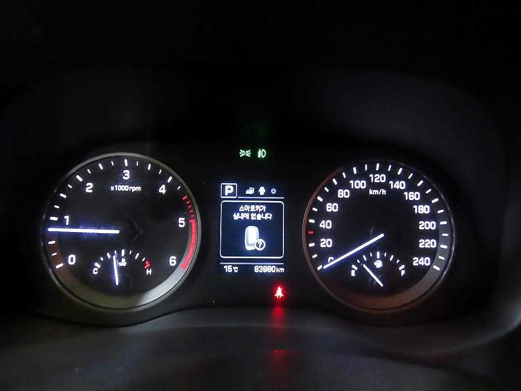 HYUNDAI Tucson - Vista 9