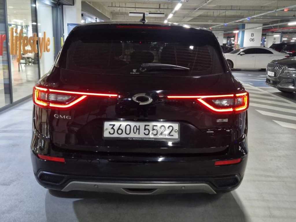 SAMSUNG QM6 - Vista 5