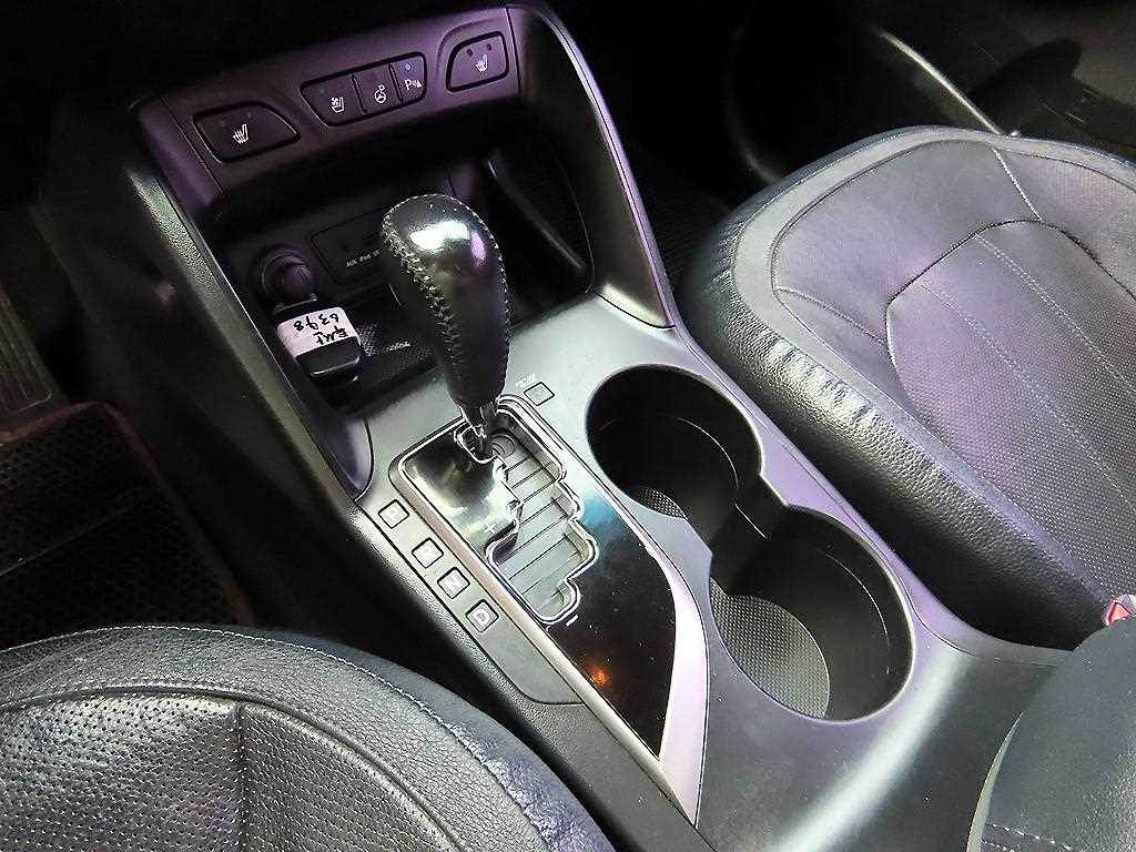 HYUNDAI Tucson - Vista 10