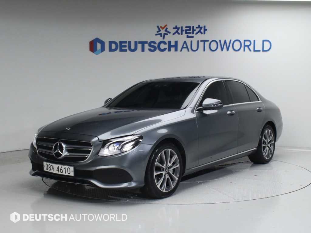 Mercedes Benz E class 2019 Gris - Importación desde Corea - HF Imports Iquique - Foto 1