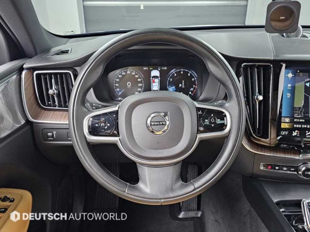 Volvo XC60 2021 Negro - Importación desde Corea - HF Imports Iquique - Foto 13