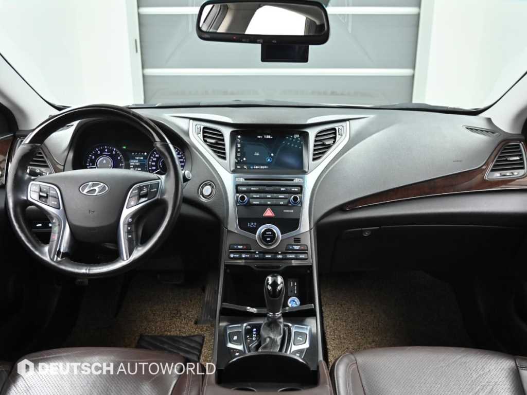 HYUNDAI Grandeur - Vista 7