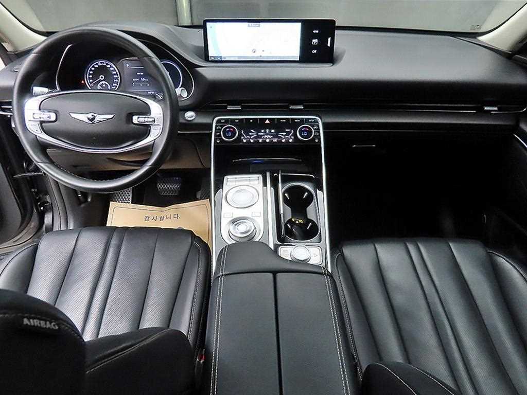 Genesis GV80 - Vista 7