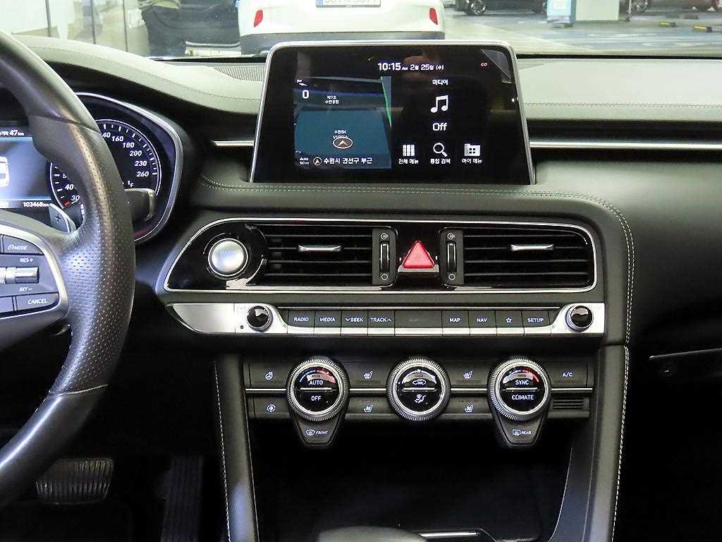 Genesis G70 - Vista 11