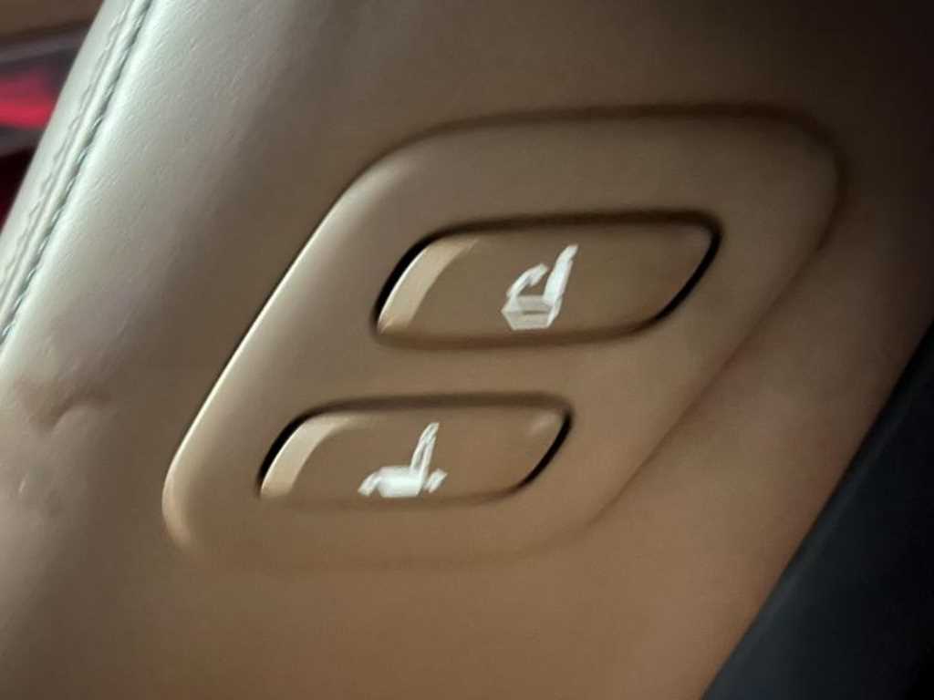 Genesis GV70 2022 Blanco - Importación desde Corea - HF Imports Iquique - Foto 19