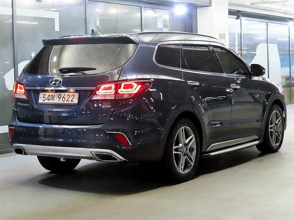 HYUNDAI Maxcruz - Vista 4