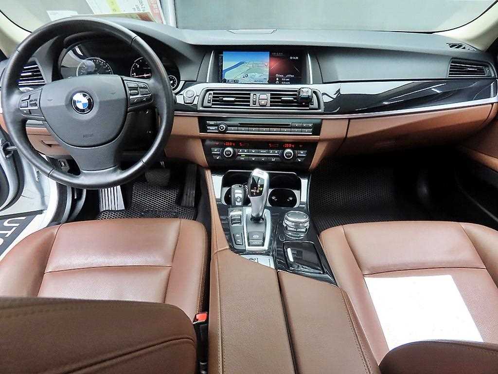 BMW 5 Series - Vista 7