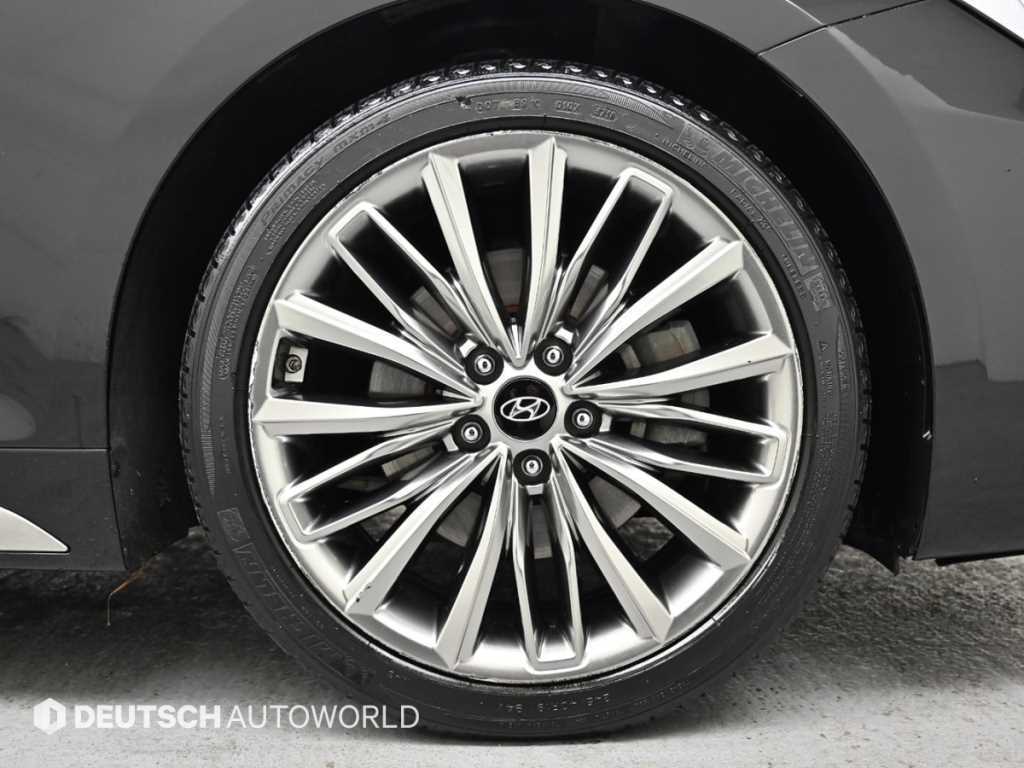 HYUNDAI Grandeur - Vista 5