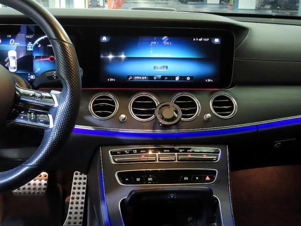 Mercedes Benz E class - Vista 10