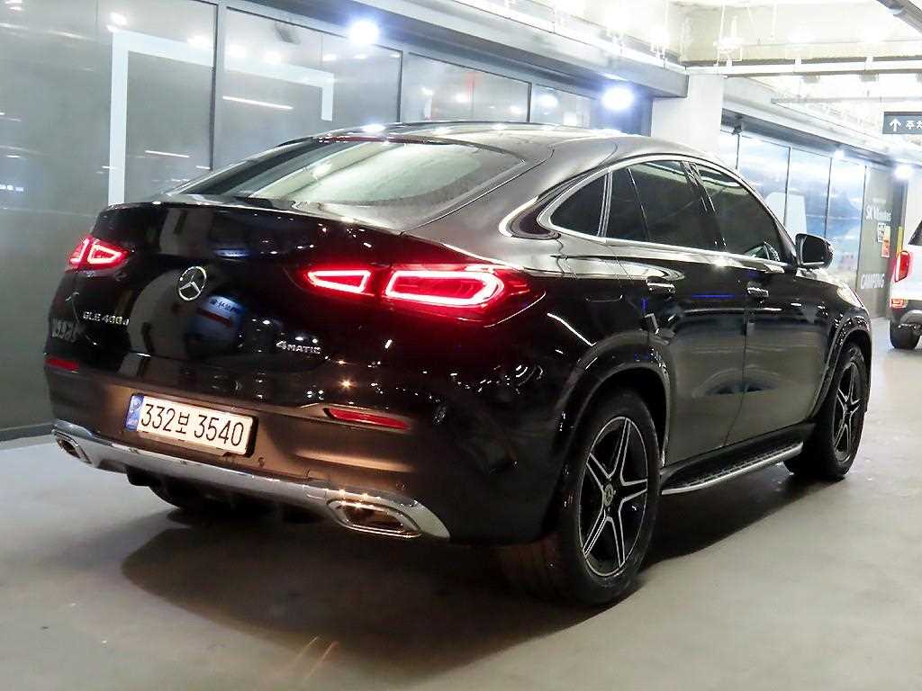 Mercedes Benz GLE Class - Vista 4