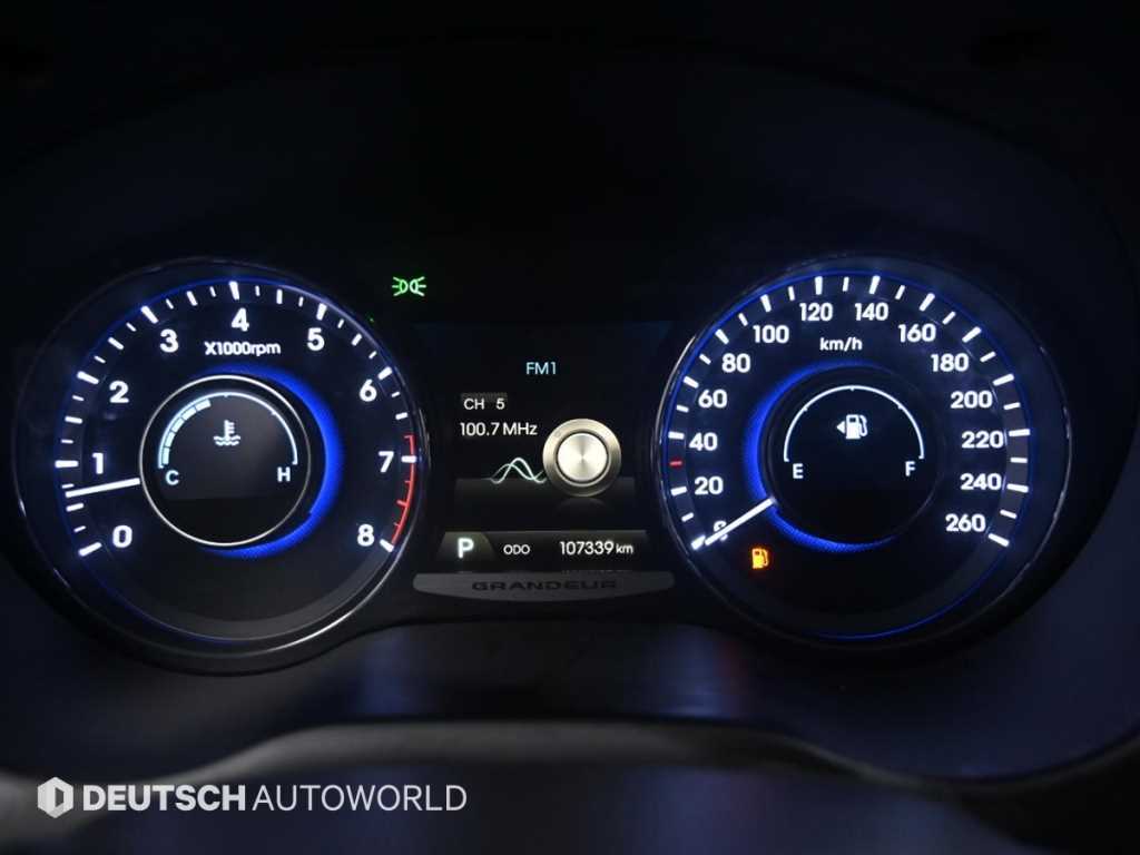 HYUNDAI Grandeur - Vista 8