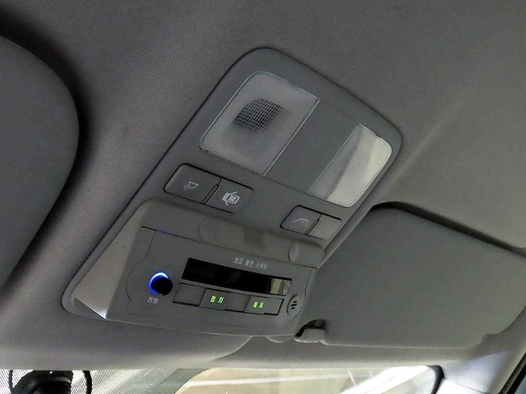 HYUNDAI Starex 2019 Amarillo - Importación desde Corea - HF Imports Iquique - Foto 15