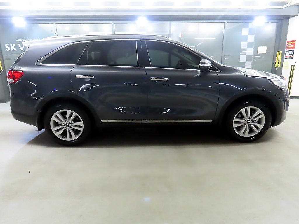 KIA Sorento - Vista 3