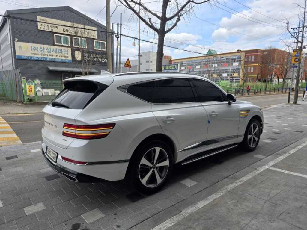 Genesis GV80 - Vista 4