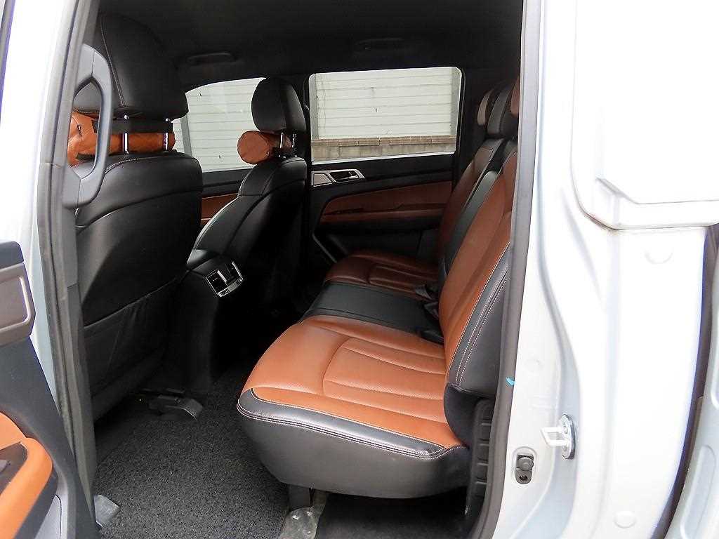 Ssangyong Rexton - Vista 6