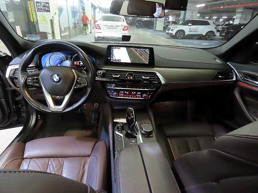 BMW 5 Series - Vista 10