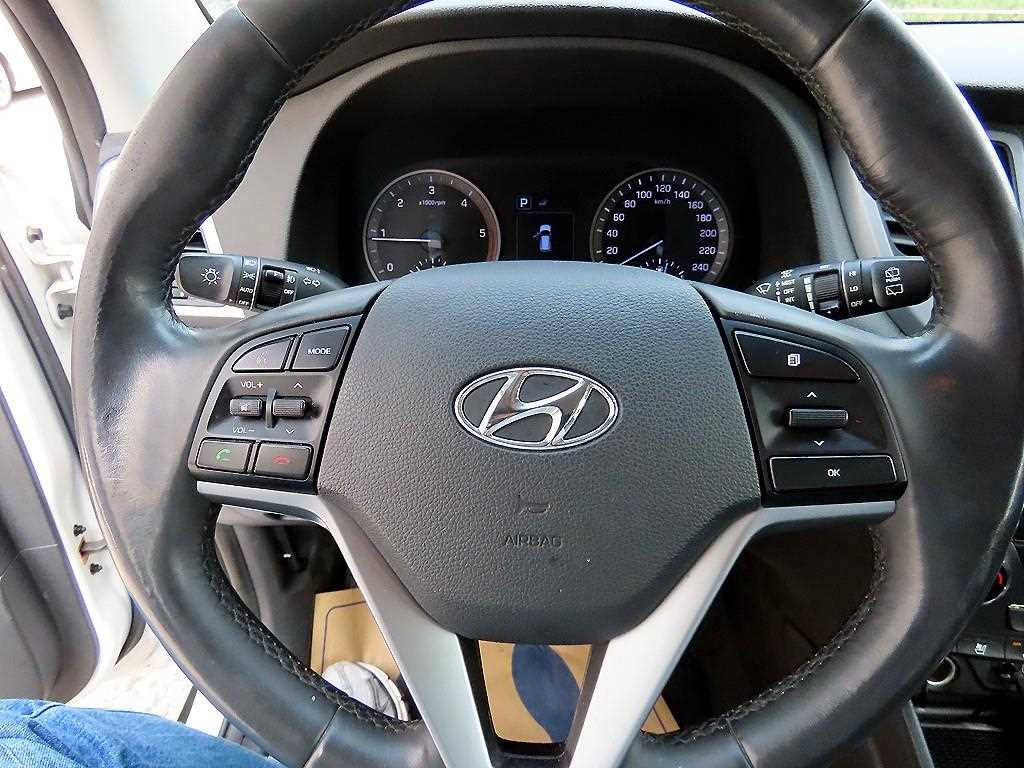 HYUNDAI Tucson - Vista 8