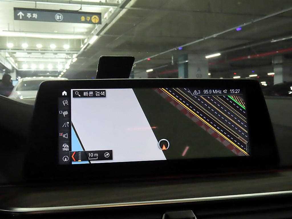 BMW 5 Series 2018 Negro - Importación desde Corea - HF Imports Iquique - Foto 13