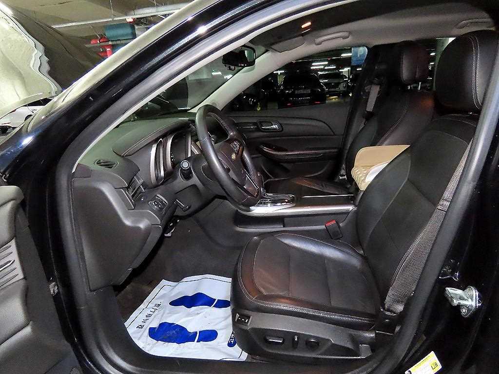 Chevrolet Malibu - Vista 6