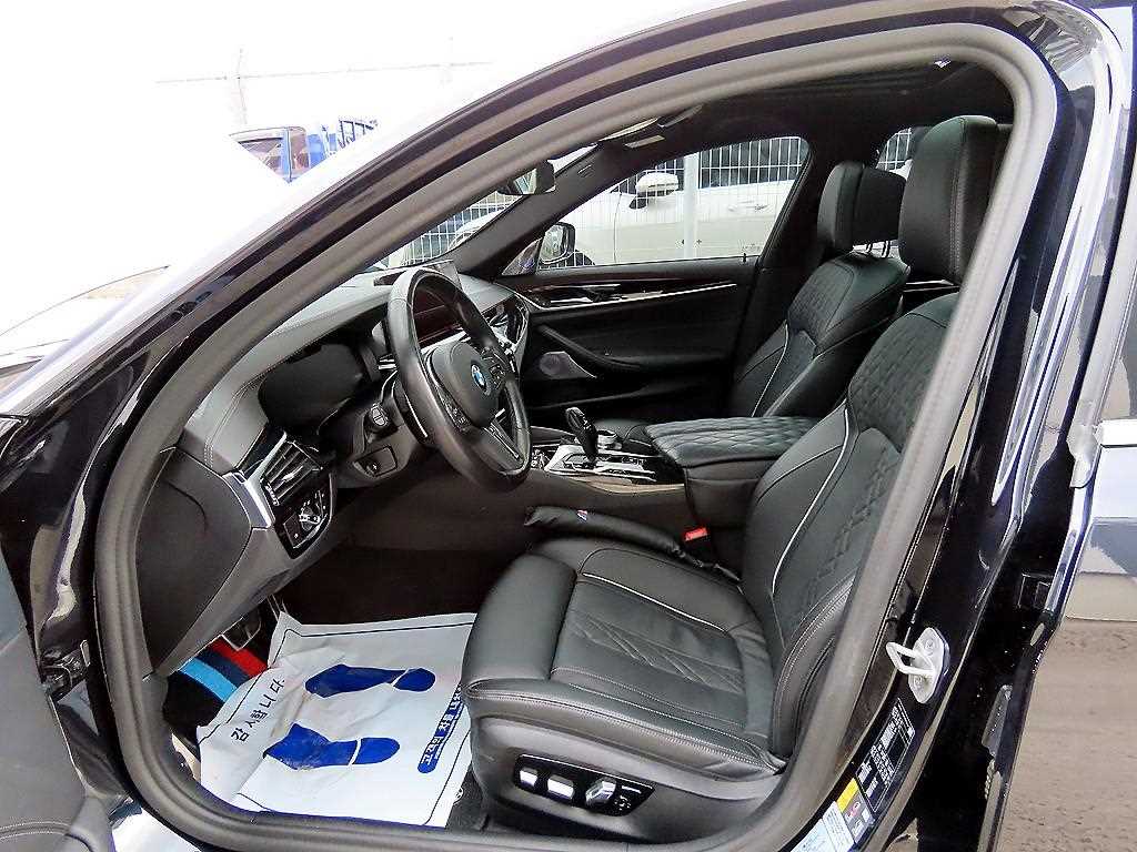 BMW 5 Series - Vista 5