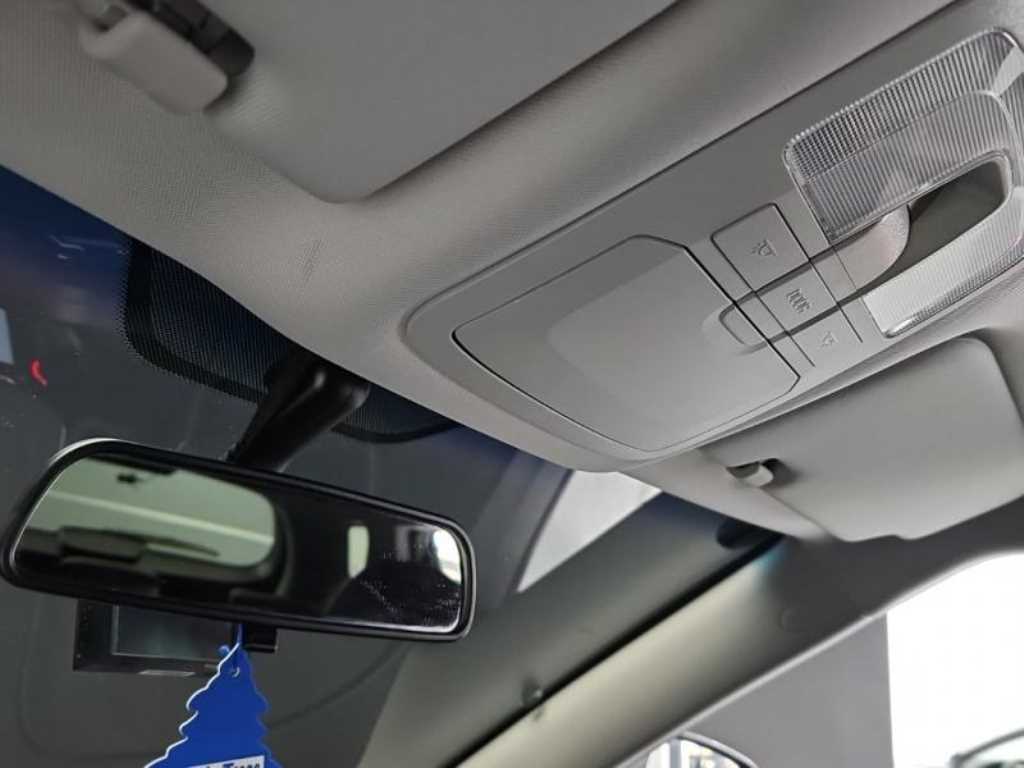 Ssangyong Tivoli - Vista 12