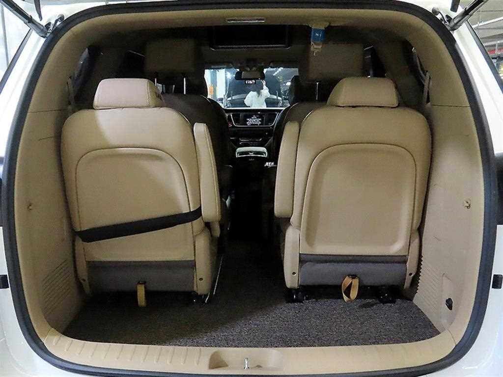 KIA Carnival 2019 Blanco - Importación desde Corea - HF Imports Iquique - Foto 16