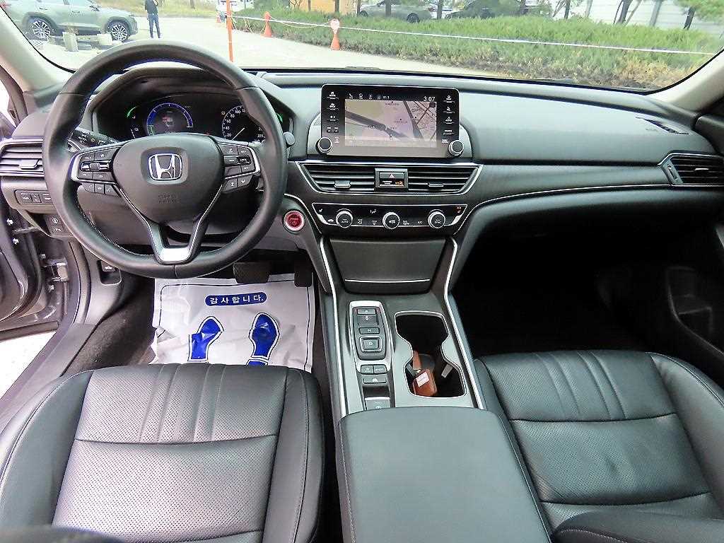 Honda Accord - Vista 9