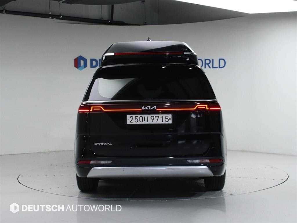 KIA Carnival - Vista 4