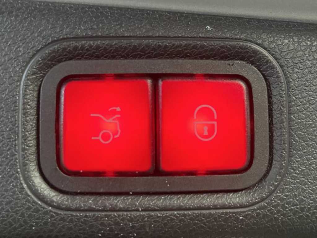 Mercedes Benz E class - Vista 6