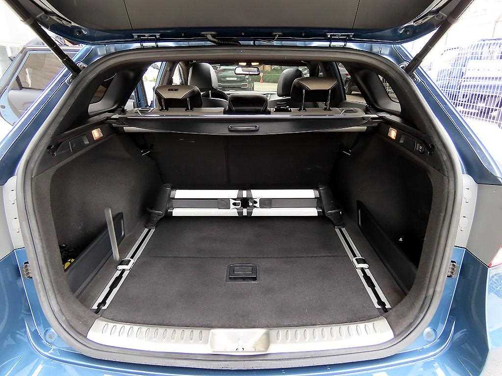 HYUNDAI i40 2016 Azul - Importación desde Corea - HF Imports Iquique - Foto 17