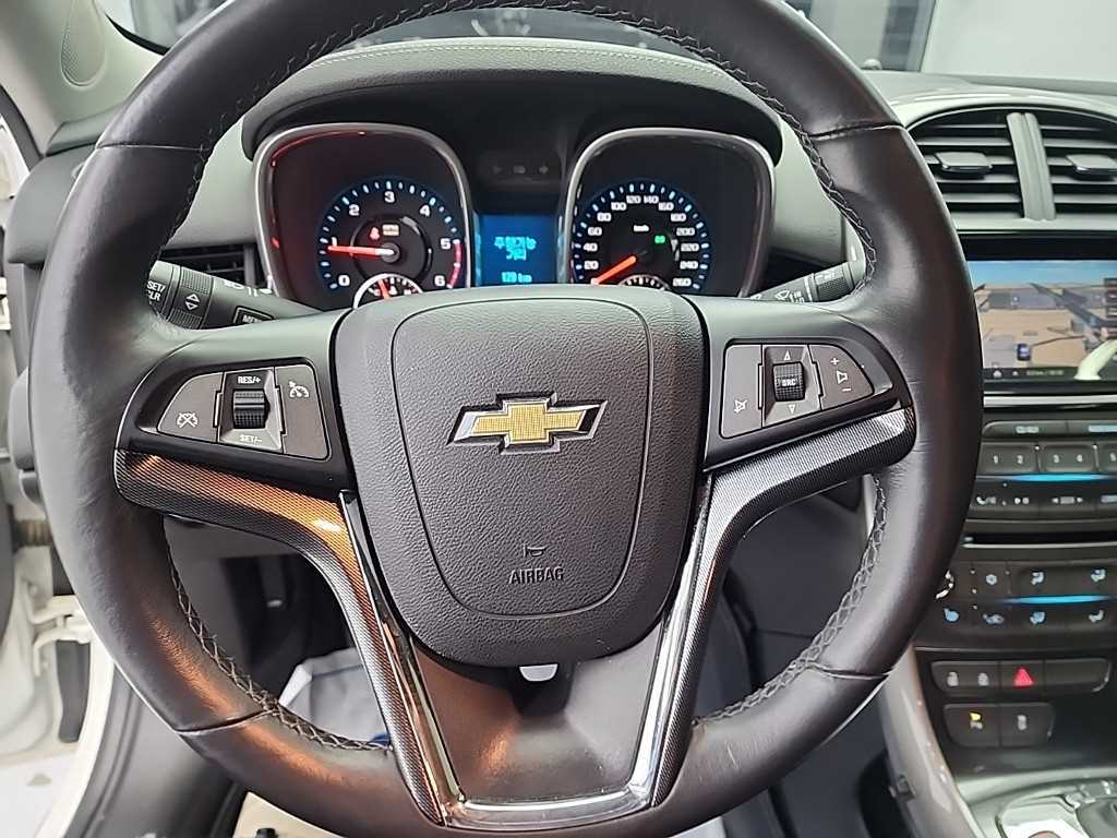 Chevrolet Malibu - Vista 6