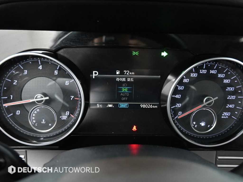 HYUNDAI Grandeur - Vista 8