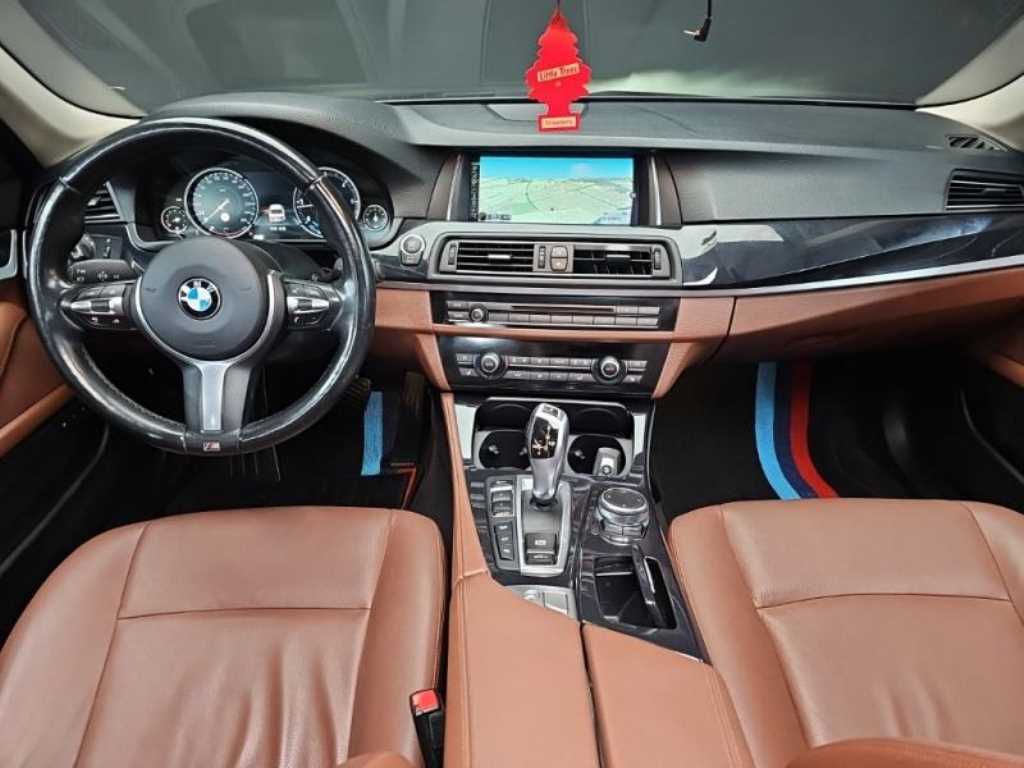 BMW 5 Series - Vista 5
