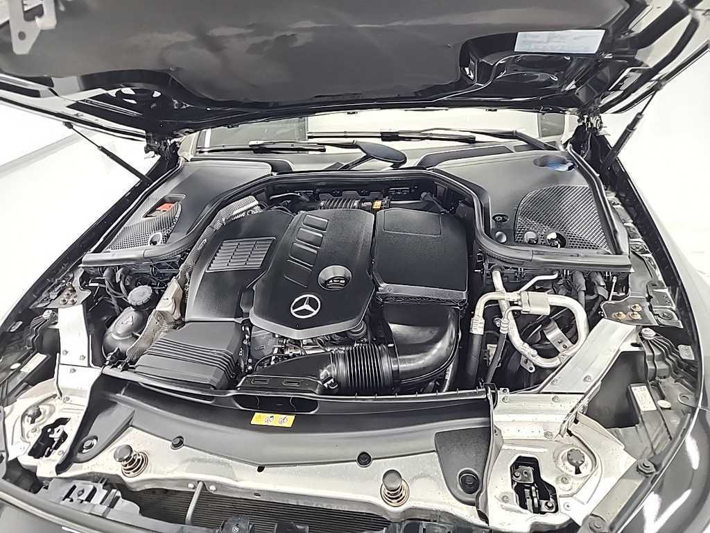 Mercedes Benz CLS Class - Vista 5